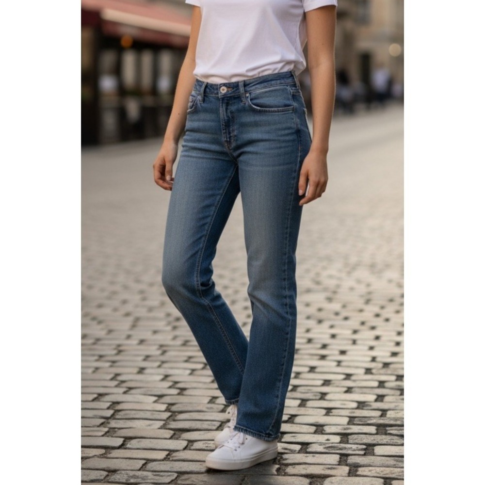 GAP Bootcut‎ Jeans Women's 32/28 Style is 1969 Medium Wash *NICE*
